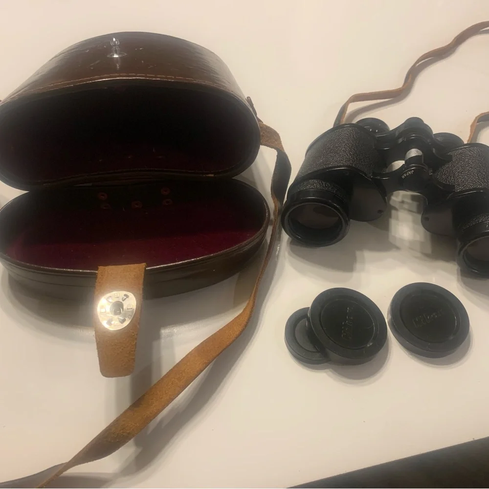 Vintage Nikon Nippon Kogaku 9X35 Binoculars with Case